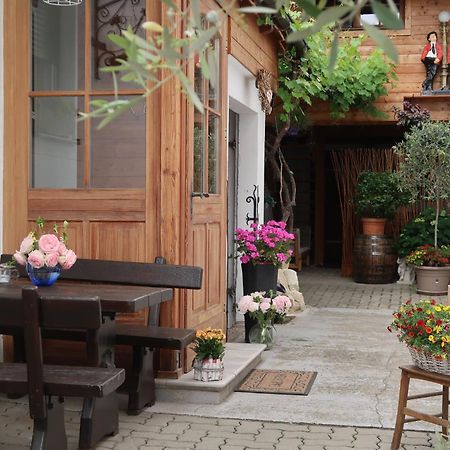 Casa Zara Apartman Fertőmeggyes Kültér fotó